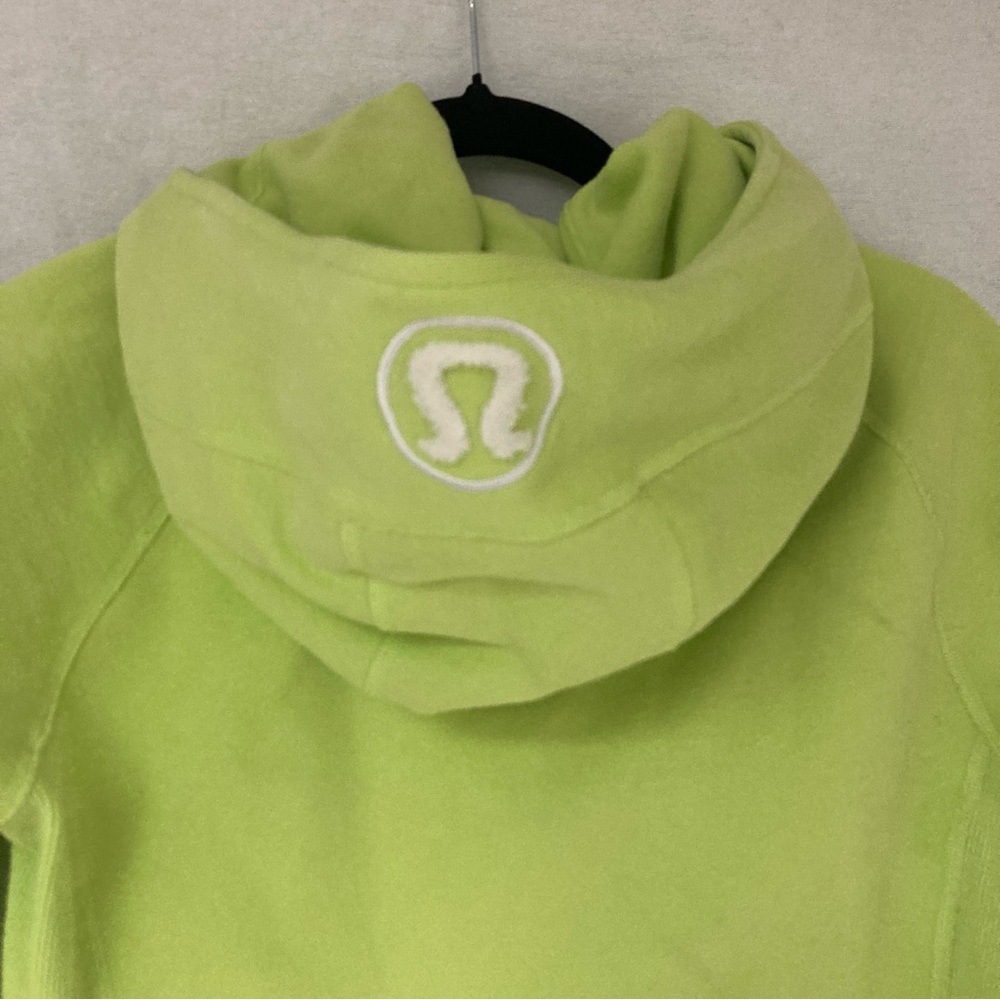 lululemon Scuba Women’s athletica Neón Green Jacket Hooded Full Zip Sz  8 - Picture 9 of 16